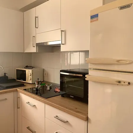 Noa's كاليتا ذي فوستي